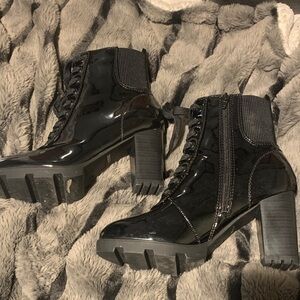 #358 Fashion Nova Glossy Black Heeled Boots